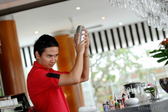 BYD Lofts Bar & Bistro