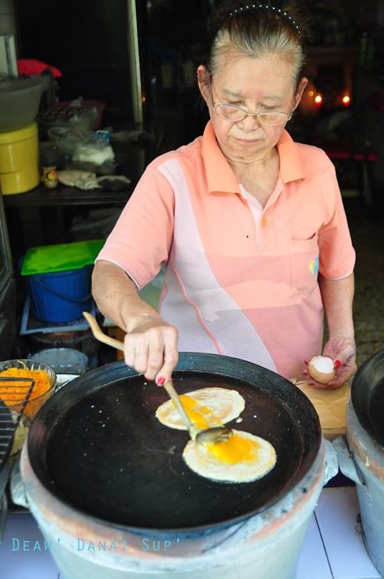 ขนมเบื้องโบราณป้าศรี