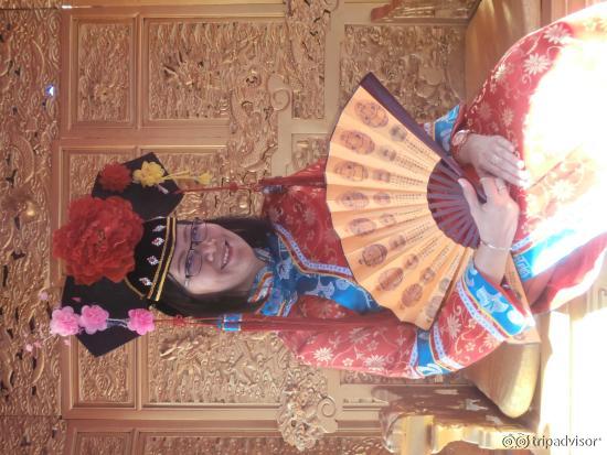 Dressed up in Chinese Outfit. Too bad the setting was not properly arranged for good photos.