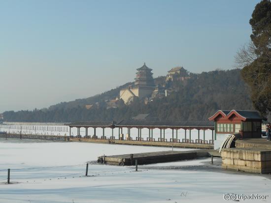 palais d'été, lac gelé, fin dec 2015