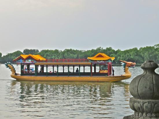 Dragon boat on the Lake