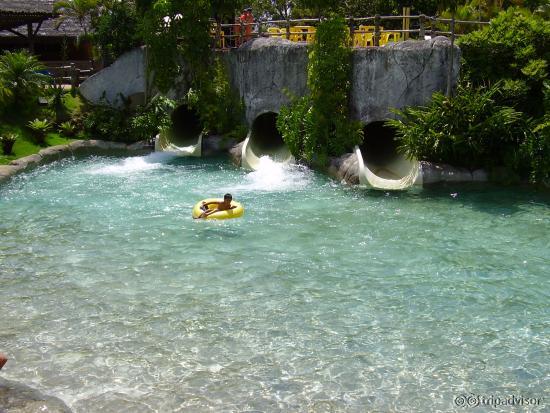 Piscina local de saída das boias