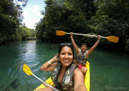 Passeio de Kayak no Rio Quente!