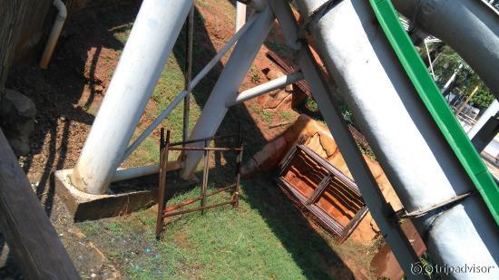 Material de construção sem isolamento