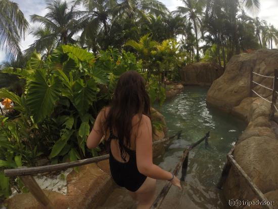 Piscina aquecida, temperatura média 37,5 C°