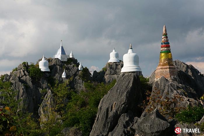 วัดพระบาทปู่ผาแดง อำเภอแจ้ห่ม