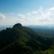 วัดพระบาทปู่ผาแดง อำเภอแจ้ห่ม