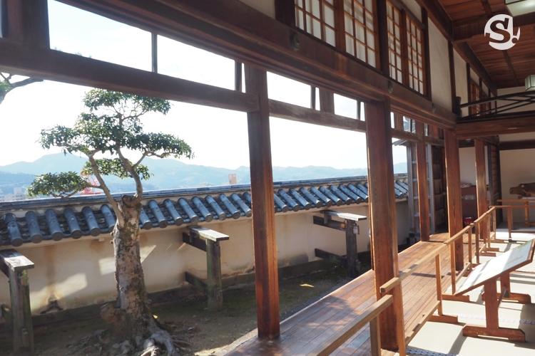 ปราสาทโคจิ (Kochi Castle)