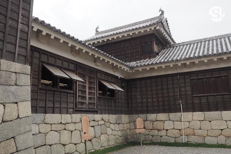 ปราสาทมัตสึยามะ (Matsuyama Castle)