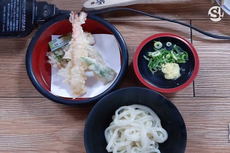 โรงเรียนนะกะโนะอุด้ง (Nakano Udon School)