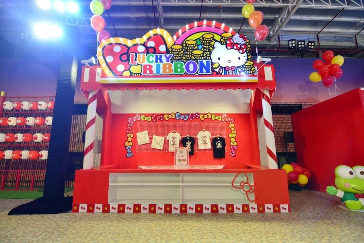 Hello Kitty Go Around!! Bangkok