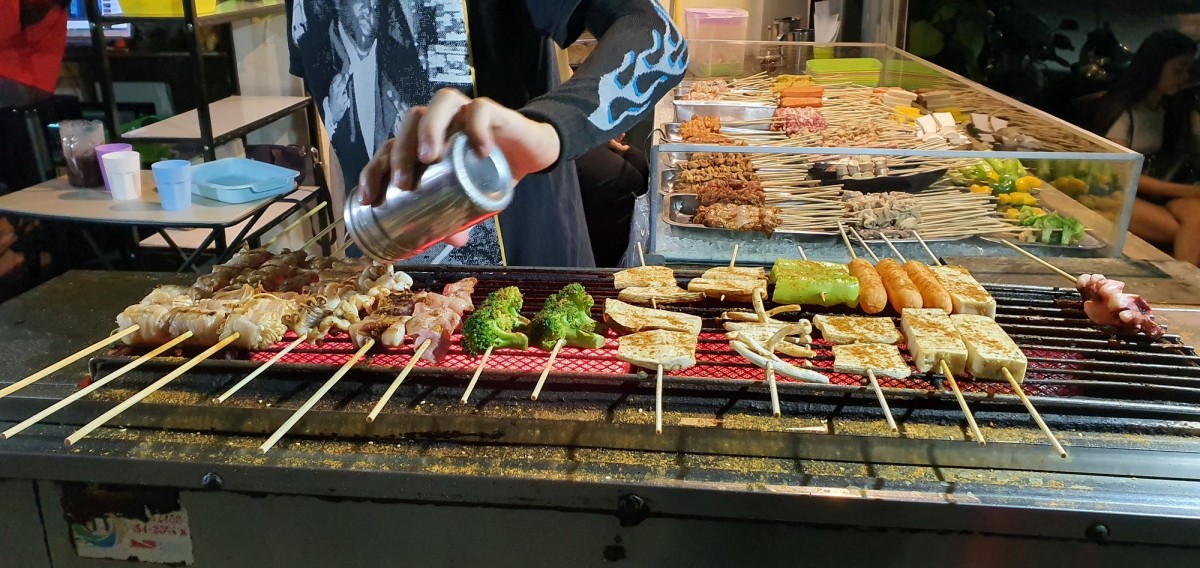 "หม่าล่านั่งหน้าบ้าน" ชวนชิมหม่าล่าทนายความ ถึงร้านจะเล็กแต่คุณภาพคับไม้