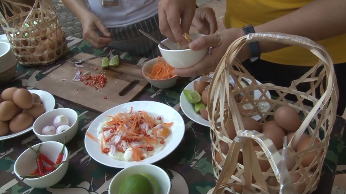 ชวนชิม "ยำไข่น้ำแร่แจ้ซ้อน" เมนูเด็ดประจำอุทยานฯ ลำปาง มีคลิป