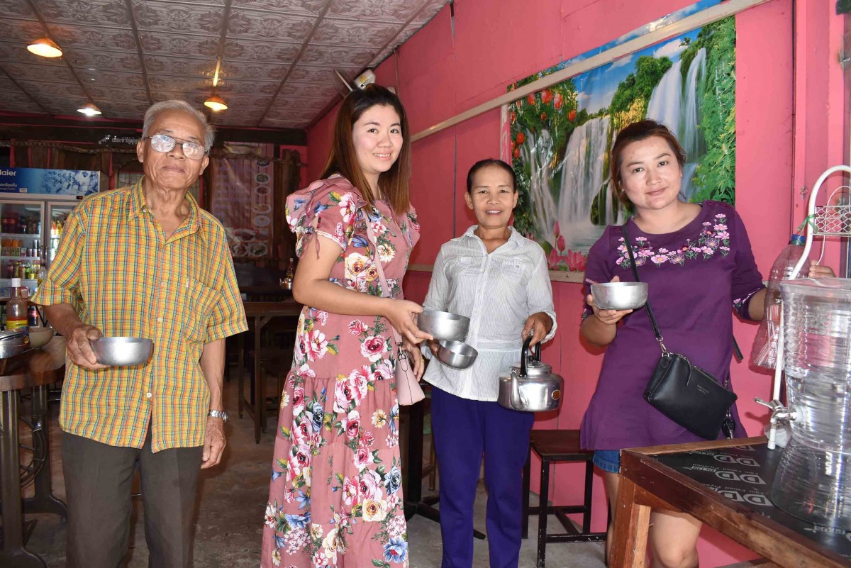 เตี๋ยวแซ่บเพิ้ง ร้านก๋วยเตี๋ยวภูไทสูตรโบราณ