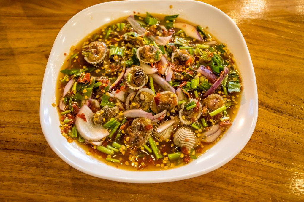 ร้านข้าวต้มปลา ปลาสดจากทะเล เปิดคู่พัทยานานกว่า 20 ปี