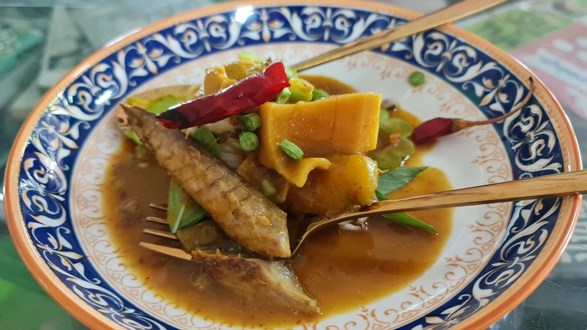 ขนมจีนหม้อดินคุณนาย น้ำยาปักษ์ใต้รสเด็ด