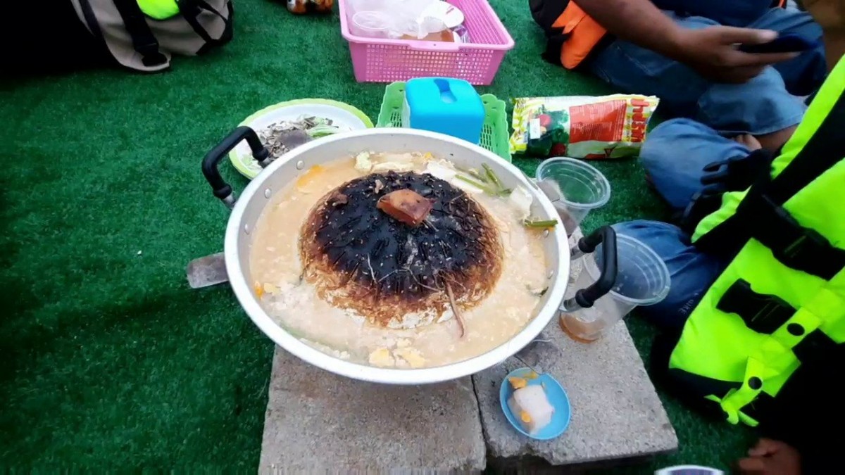 กินหมูกระทะหลัก 100 ล่องแพ ชมวิวหลัก 1000000