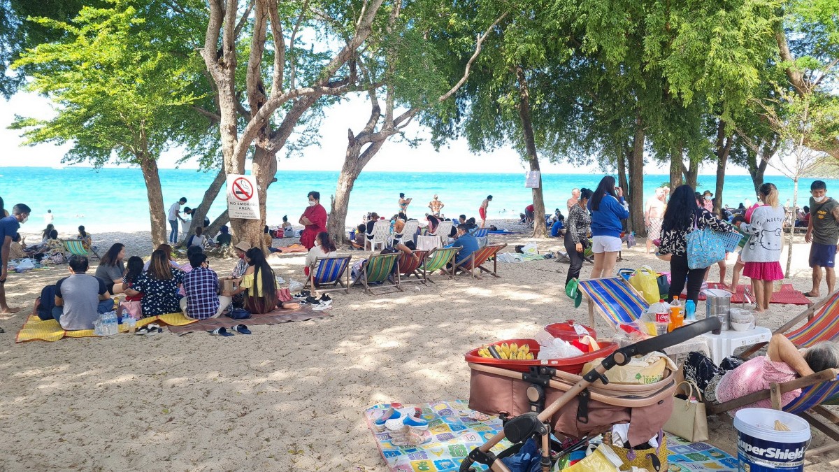 หาดทรายแก้ว สวรรค์ของครอบครัว ที่พักผ่อนหย่อนใจ