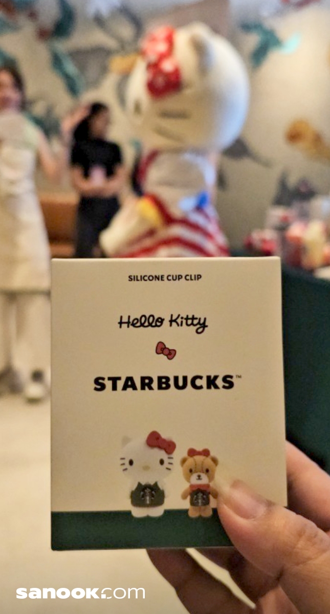 รีวิวเครื่องดื่มรสแอปเปิ้ลและคอลเลกชันสุดคิวท์จาก Hello Kitty | Starbucks