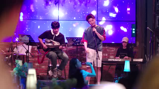 Highlight EP6 หมอนิ่งบังเอิญเจอติงติงที่บาร์ | รักซึมลึก