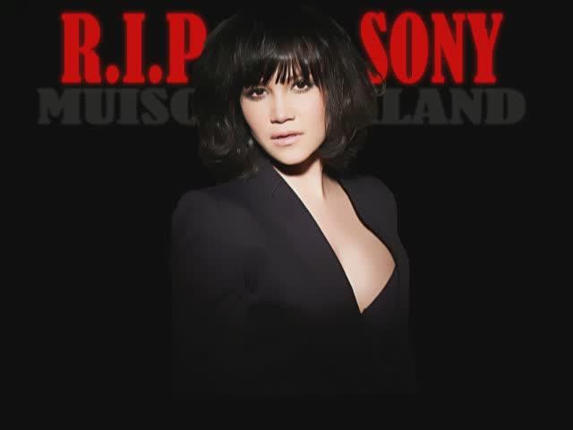 TATA YOUNG FAN - MY BLOODY SONY