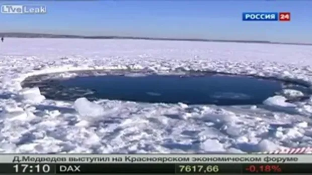 หลุมเบ้อเริ่ม! ผลอุกกาบาตตกในทะเลสาบน้ำแข็งในรัสเซีย