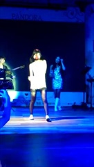 Zhichen Ye หน้ากากกางเกงใน บนเวทีโชว์ตัวสุดหวิว