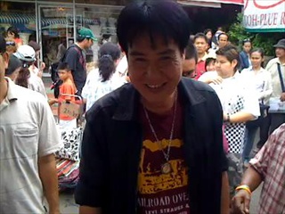 กลย้ายฝาเบียร์ แดง อ.สมศักดิ์