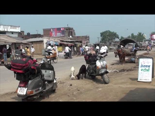 พักกลางตลาดอินเดีย-ทริปเวสป้าผจญภัย