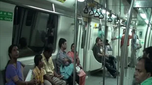 เจโอ๋เวสป้าผจญภัย-รถไฟฟ้าในอินเดีย