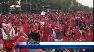 เอพี ตีข่าวเสื้อแดงต่อต้านรัฐบาลไทย