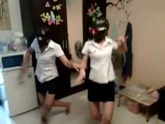 นักศึกษาเต้น กินตับ