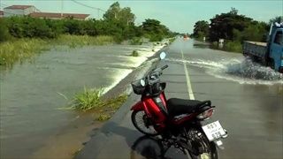 ทางระบายน้ำล้นเขื่อนเจ้าพระยา