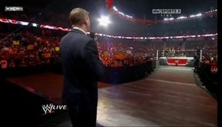 WWE RAW 05-12-2011  2/6