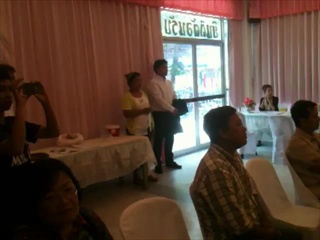 เก่ง การุณ  ปะทะ  อี้ แทนคุณ