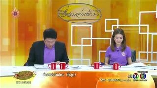 คลิปเทรลเลอร์บรรทุกเสาเข็มเกี่ยวรถเก๋ง หมุนข้ามเลนชนกระบะ (28 เม.ย.58)