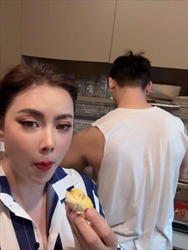 "บุ๋ม ปนัดดา" สามียื่นลอตเตอรี่ให้ หลังตรวจแล้วถึงกับกรี๊ดลั่นเลย