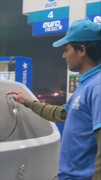 คลิป เด็กปั๊มโชว์สกิลวาด 