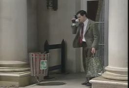 Mr.Bean - แกล้งทหาร