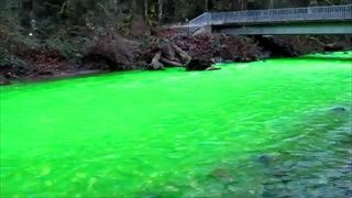 แม่น้ำสีเขียว