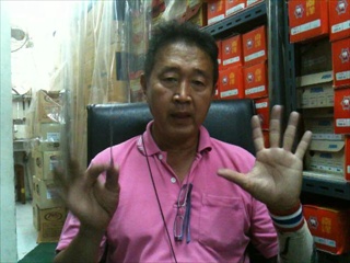 กลงอช้อนสอนลูกศิษย์ อ.สมศักดิ์