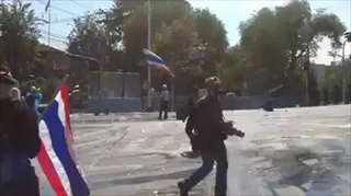 ตำรวจ ยั่วยุ ม็อบ THAILAND ONLY สากลเขาไม่ทำกัน