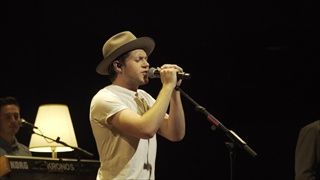 Niall Horan - Slow Hands (Live in Singapore 070717)