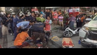 Sakorn News : รถแวนเฉี่ยวชนรถจักรยานยนต์นักเรียนบาดเจ็บ