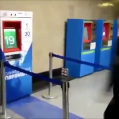 ที่ประเทศรัสเซีย มีตู้จ่ายตั๋วรถไฟใต้ดินโดยไม่ต้องใช้เงิน
