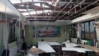 อ่วมอีก อ.ท่าอุเทน พายุถล่ม วันเดียว บ้านพังกว่า 80 หลัง