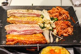 "PALSAIK Korean BBQ" ร้านปิ้งย่างหมู 8 สีจากเกาหลีเปิดตัวครั้งแรกในเมืองไทย!