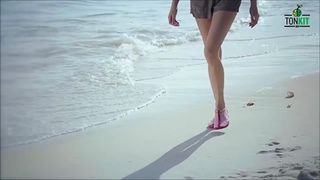 กีฬาแกะกล่อง : Walk & Swim รองเท้าใส่ว่ายน้ำเดินชายหาด