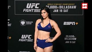 "ราเชล" นักสู้สาว UFC ตัดพ้อล็อกดาวน์ทำน้ำหนักตัวขึ้น