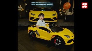 "ดีเจเพชรจ้า" ถอยรถคันใหม่ Lamborghini เห็นราคาแล้วน่าตกใจ